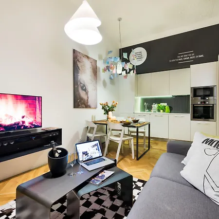 Mooo Downtown 4* Prag