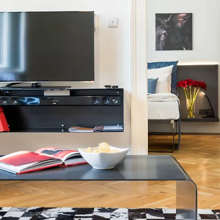 Mooo Downtown Aparthotel 4*