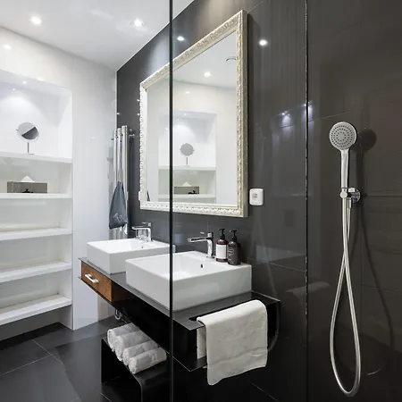 Mooo Downtown Hotel apartamentowy Praga