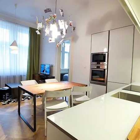 Mooo Downtown 4* פראג