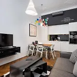 Mooo Downtown Apartmanhotel 4*