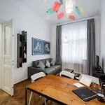 Apartmanhotel Mooo Downtown 4*