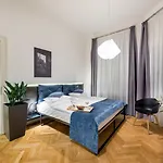 Apartmanhotel Mooo Downtown