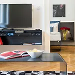 Mooo Downtown Apartmanhotel 4*